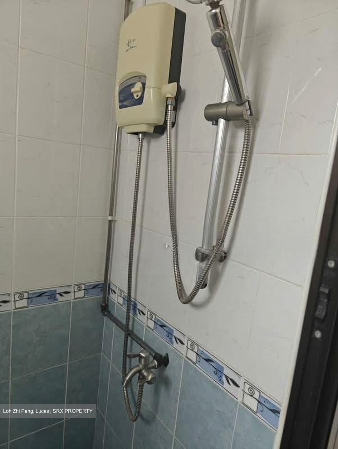 Blk 211 Jurong East Street 21 (Jurong East), HDB 4 Rooms #584508971
